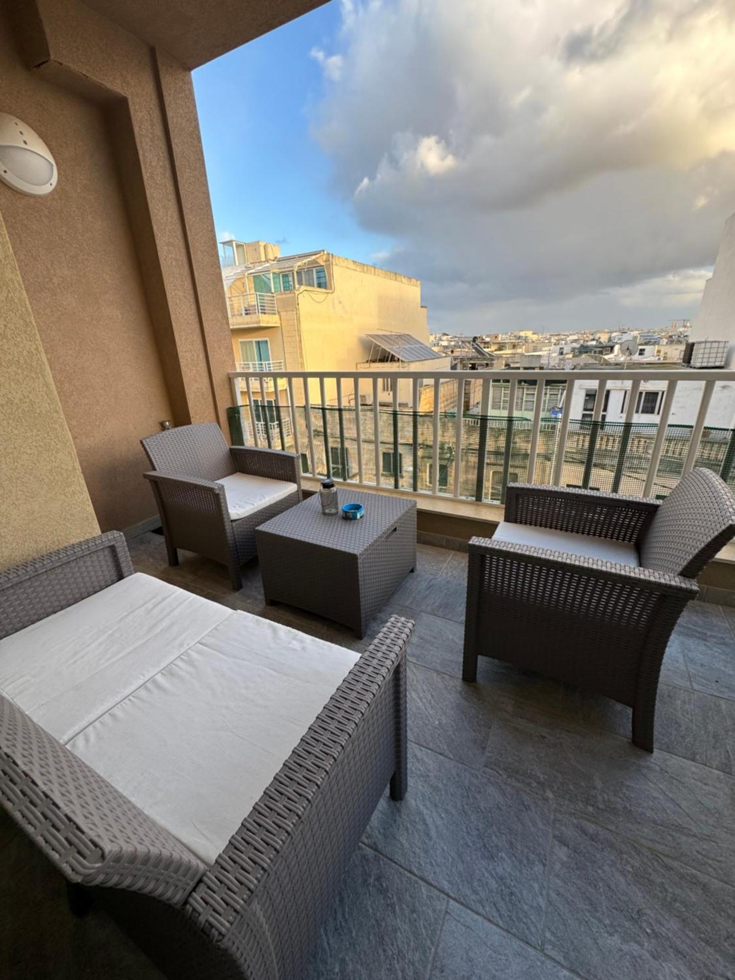 Designer 3 Bedroom And 3 Bathroom Apartment In Swatar Birkirkara Eksteriør billede